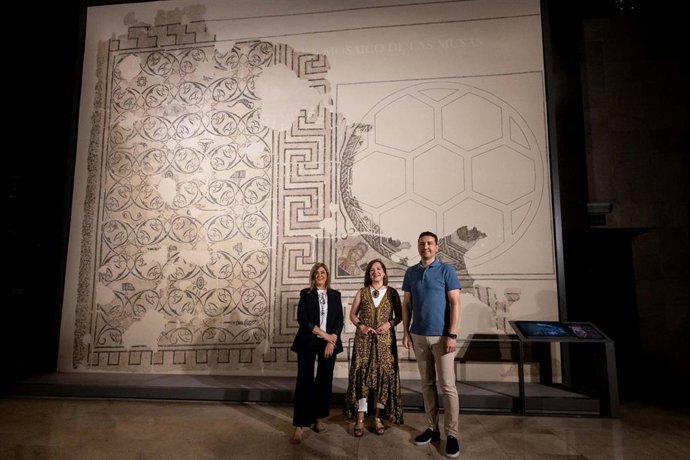 El mosaico de 'Las musas' se expone completo por primera vez en el Museo del Foro de Caesaraugusta