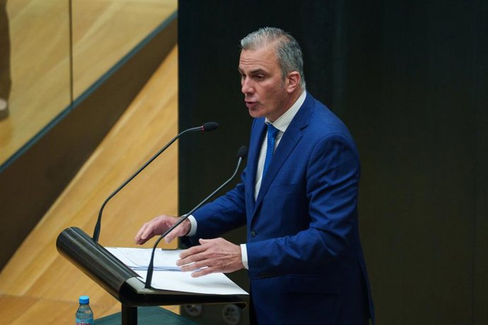 Archivo - El portavoz de VOX en el Ayuntamiento de Madrid, Javier Ortega Smith,, interviene durante un pleno en el Ayuntamiento de Madrid 