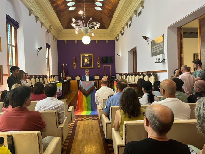 Acto institucional por el Día del Orgullo