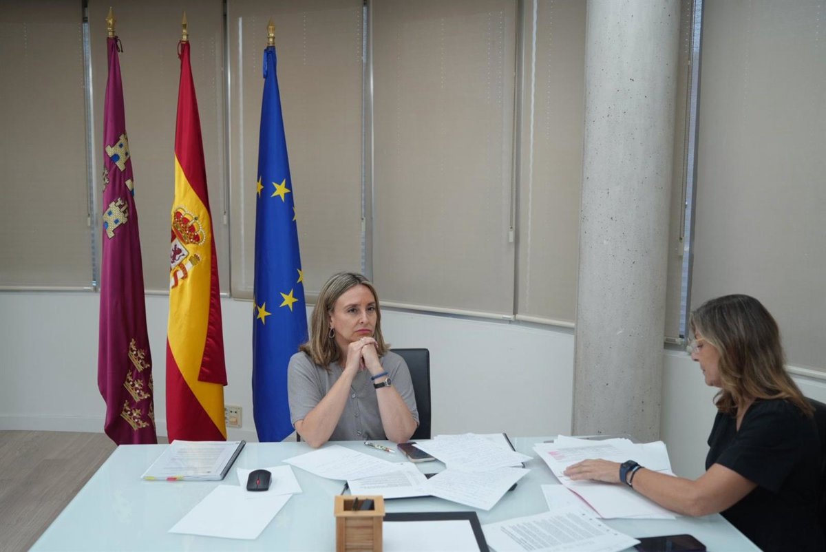 Murcia rechaza la imposición del Gobierno de España en el reparto de menores migrantes