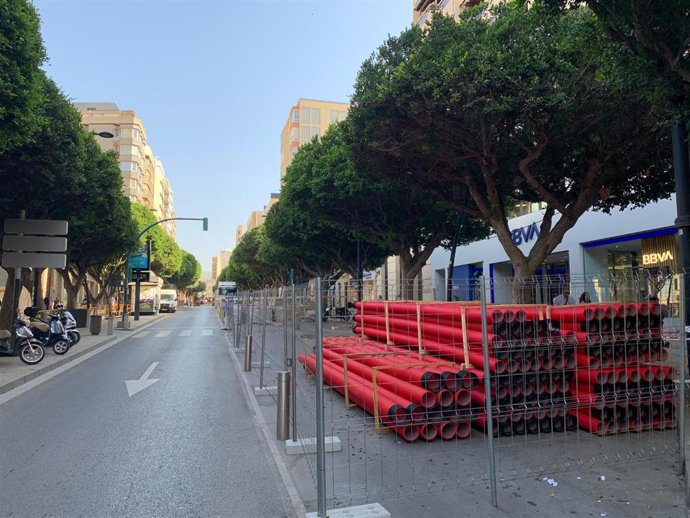 Tramo del Paseo de Almería entre las calles Navarro Rodrigo y Rueda López.