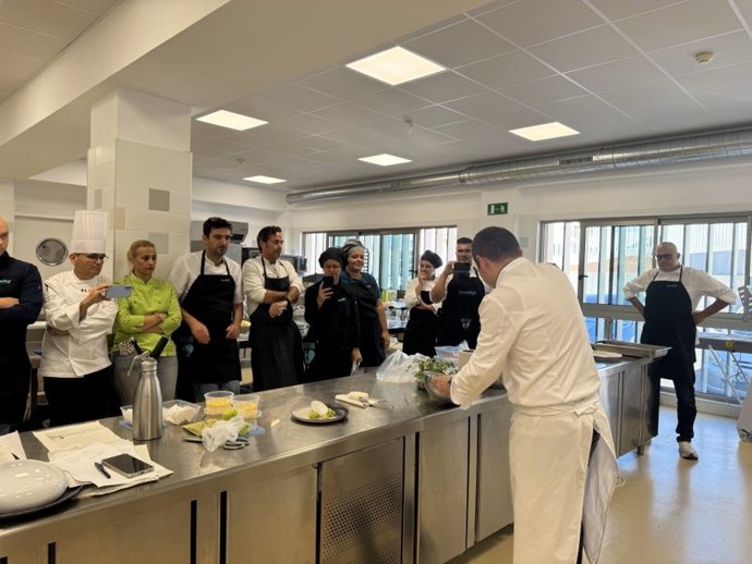 Casi 70 profesionales de gastronomía de la isla se forman en cursos de Turismo de Tenerife y Basque Culinary Center