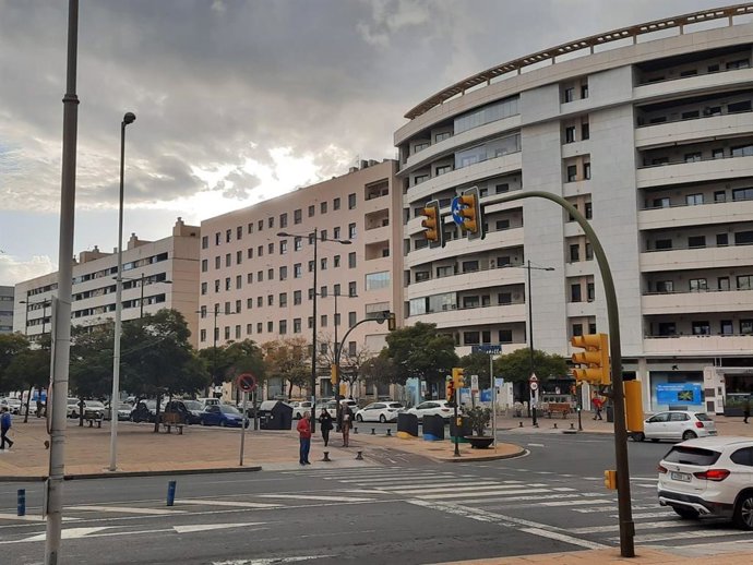 Archivo - Vista general de un barrio de Huelva.