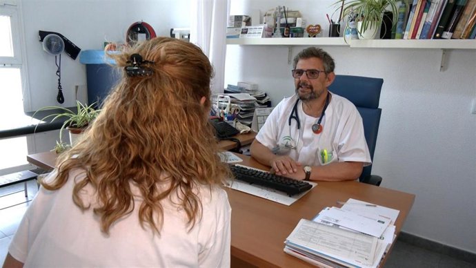 Salud da paso al Plan de Verano con 1.513 centros abiertos, 1,2 millones de actos asistenciales y unos 36.000 contratos.