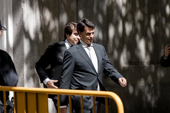Archivo - El novio de la presidenta de la Comunidad de Madrid, Alberto González Amador, comparece ante el Tribunal Supremo (TS), a 23 de mayo de 2025, en Madrid (España). Alberto González Amador comparece por la querella que presentó contra el fiscal gene