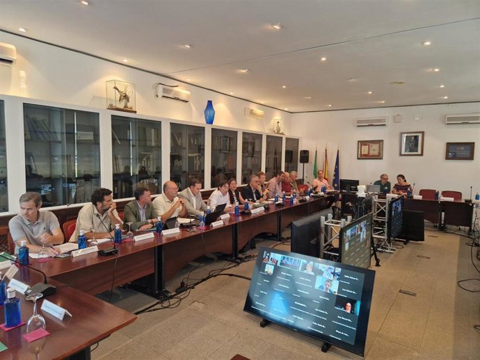 Imagen del pleno del Consejo de Participación de Doñana celebrado este viernes en Almonte (Huelva).
