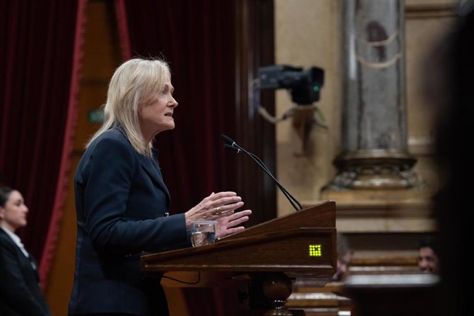 Archivo - La exconcejal del PP en el Ayuntamiento de Barcelona y diputada en el Parlament, Àngels Esteller.