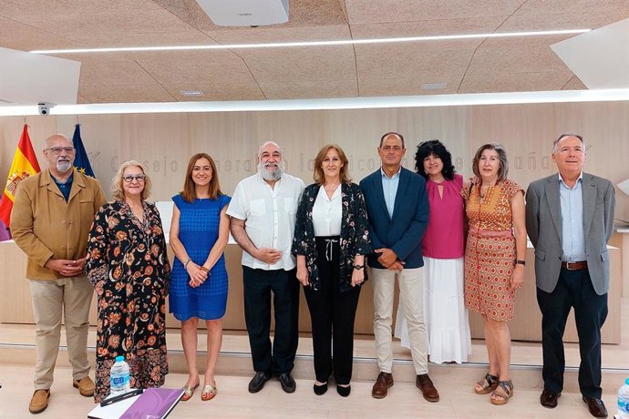 Protección Civil firma un protocolo de actuación con Colegios Oficiales de Psicólogos para asesorarse mutuamente.