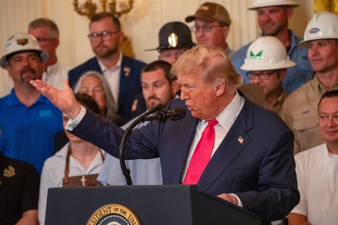 June 26, 2025, Washington, District of Columbia, USA: President Donald Trump spoke in front of a collection of workers to ask for their support for the One Big Beautiful Bill on June 26, 2025. During the speech he touched on a variety of subjects, such as