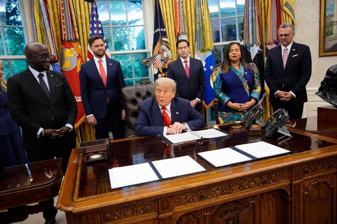 June 27, 2025, Washington, District Of Columbia, USA: US President Donald Trump speaks during a meeting with Democratic Republic of the Congo Foreign Minister Therese Kayikwamba Wagner (R) and Rwandan Foreign Minister Olivier Nduhungirehe (2nd-L) in the O
