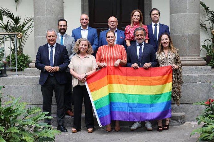 El Parlamento canario reafirma su compromiso con la igualdad y la no discriminación por el Día del Orgullo LGTBIQ+