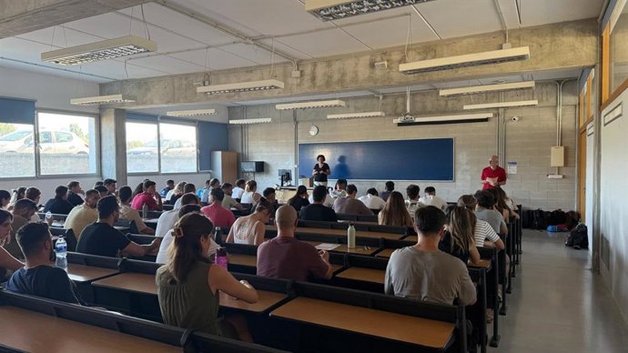 El Govern realiza el tercer y último examen para cubrir 211 plazas de policía local en Baleares