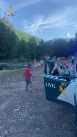 Durante la búsqueda, varios senderistas que afirmaban haber escuchado voces de niños cerca del Puente de La Ra