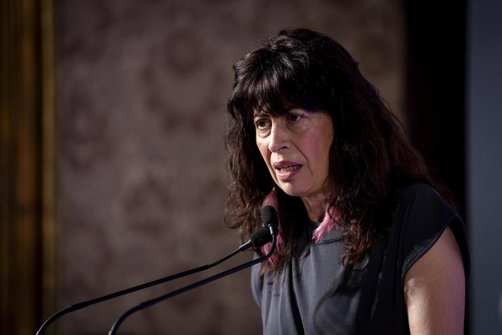 La ministra de Igualdad, Ana Redondo, interviene durante un acto de entrega de nueve medallas a la Promoción de los Valores de Igualdad, en la Delegación del Gobierno de Madrid
