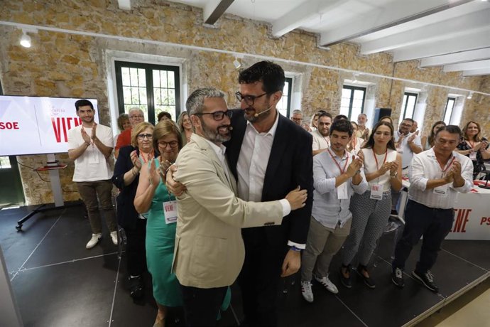Ginés Ruiz ha sido ratificado este sábado como nuevo secretario general del PSOE en el municipio de Murcia durante la Asamblea de Delegados de la Agrupación Socialista Murcia Gran Ciudad