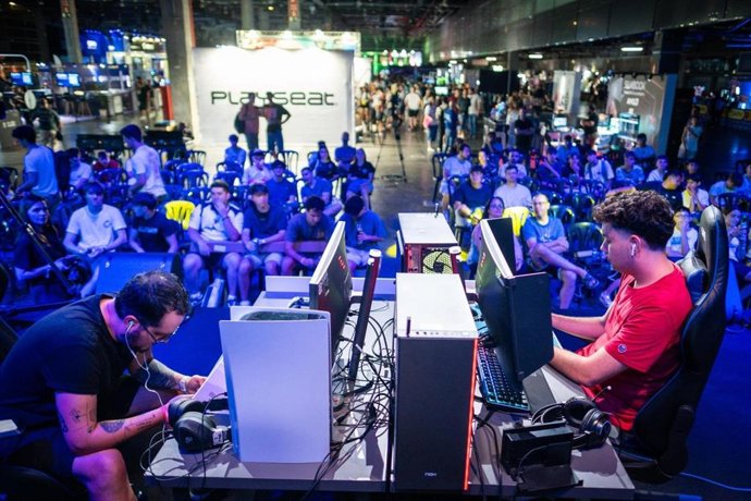 València se consolida como referente nacional en Esports con acogida de final de ligas municipales en OWN 2025