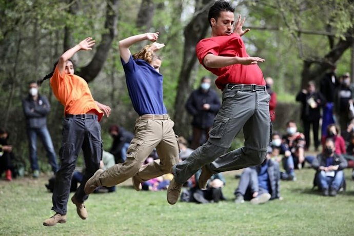 ÛAdama', un trabajo para tres bailarines del creador español Mario Bermúdez, se podrá ver en el festival.