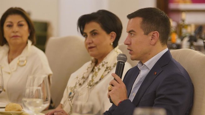 Política