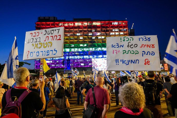 Manifestación por los rehenes y contra Netanyahu en Tel Aviv