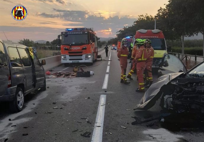 Dos muertos en un accidente en Puçol tras un fuerte choque en el Camí la Mar que obligó a excarcelar a las víctimas
