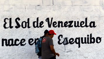 Política