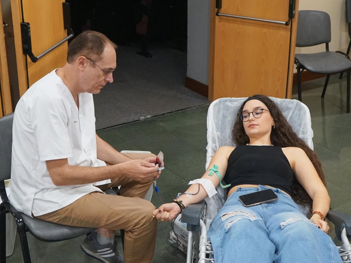 El Centro Regional de Hemodonación refuerza su campaña de verano para asegurar las donaciones de sangre