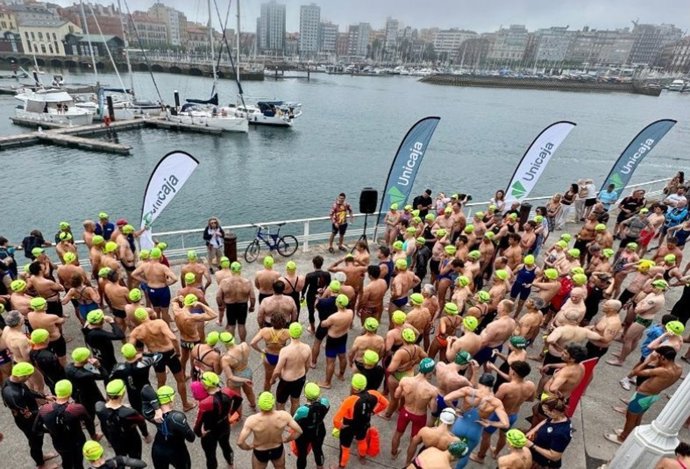 XXVI Travesía de San Pedro, en Gijón.