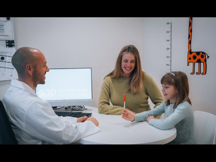 El dispositivo en forma de caramelo que diagnostica enfermedades analizando la saliva.