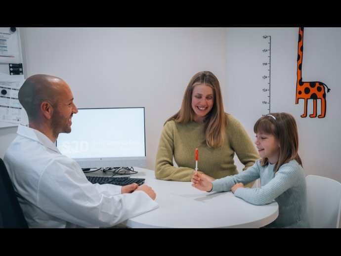 El dispositiu en forma de caramel que diagnostica malalties analitzant la saliva