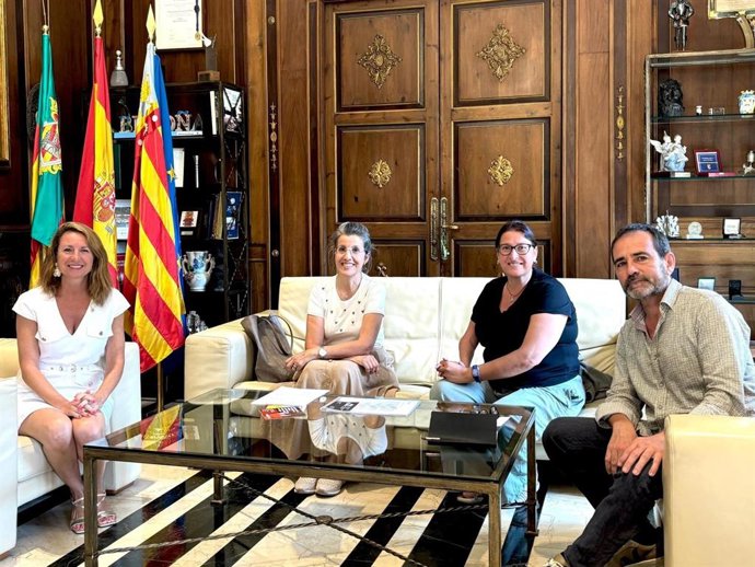 El Ayuntamiento firma un convenio con ACECOVA para favorecer la inclusión de la celiaquía