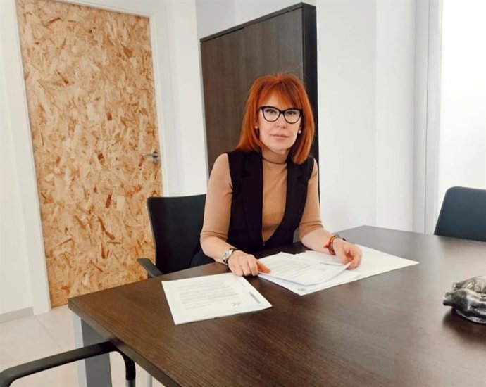 Archivo - La concejala de Bienestar Social en el Ayuntamiento de Alicante, Begoña León, en una imagen de archivo
