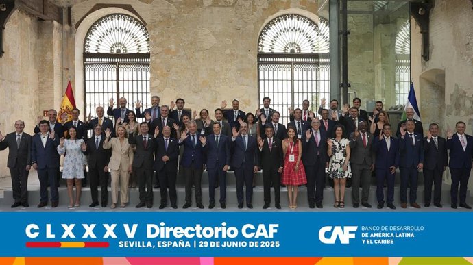 El Banco de Desarrollo de América Latina y el Caribe (CAF) ha aprobado este domingo 5.200 millones de dólares para 16 operaciones en diez países de la región, enfocadas en el desarrollo sostenible, y ha incorporado a Guatemala y Santa Lucía.