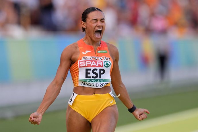 Jael Bestue, da Espanha, reage na bateria final A do revezamento 4x100m feminino durante o Campeonato Europeu de Atletismo por Equipes Divisão 1 Madrid 2025, no estádio Vallehermoso, em 29 de junho de 2025, em Madri, Espanha.