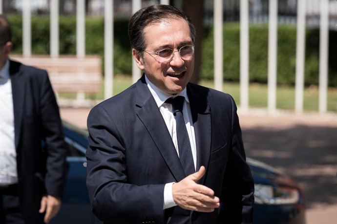 Archivo - El ministro de Asuntos Exteriores, Unión Europea y Cooperación, José Manuel Albares, a su llegada al acto de conmemoración del primer aniversario del reconocimiento del Estado de Palestina, en Casa Árabe, a 28 de mayo de 2025, en Madrid (España)