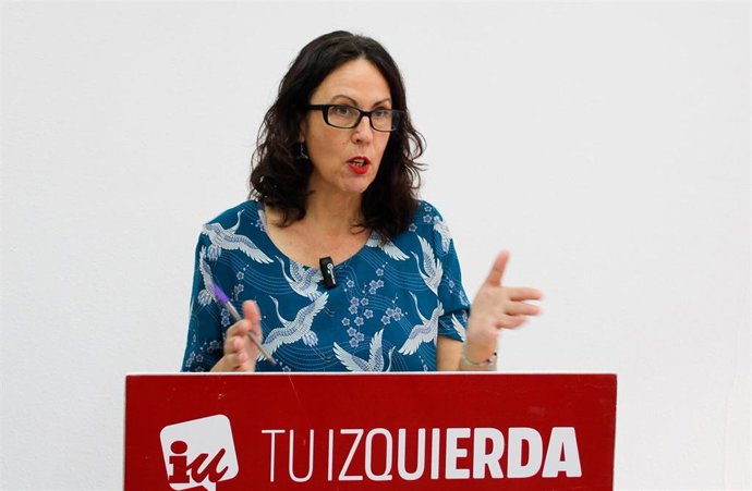 La secretaria de Organización de IU, Eva García Sempere, interviene en una rueda de prensa telemática para valorar la actualidad política.