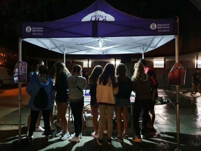 Archivo - Los Punts Lila de la Diputación de Barcelona atienden a más de 29.500 personas desde 2022