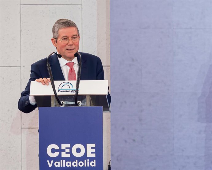 El empresario del transporte sanitario y presidente en funciones de CEOE Valladolid, Carlos Magdaleno.