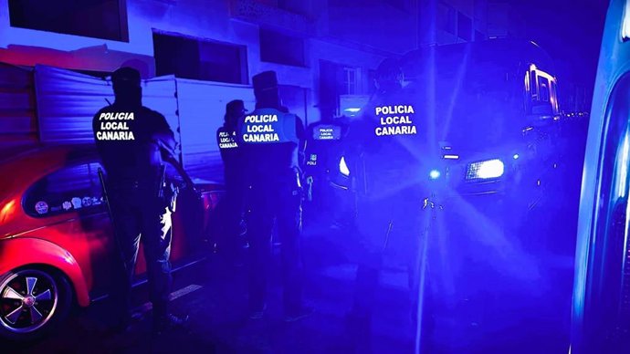 La Policía Local de Arrecife frena una ocupación múltiple de 14 viviendas