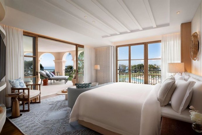St. Regis Mardavall Mallorca Resort inaugura nuevas suites y espacios para eventos con el Mediterráneo como inspiración
