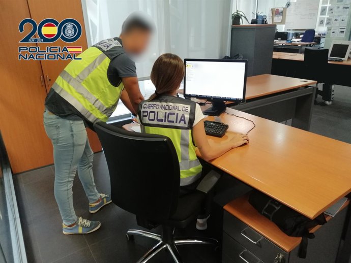 Archivo - Alicante.- Sucesos.- Detenido un ciudadano argelino por presentar un certificado de antecedentes penales falso