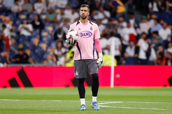 Archivo - Fernando Pacheco of RCD Espanyol looks on during the Spanish League, LaLiga EA Sports, football match played between Real Madrid and RCD Espanyol at Santiago Bernabeu stadium on September 21, 2024, in Madrid, Spain.