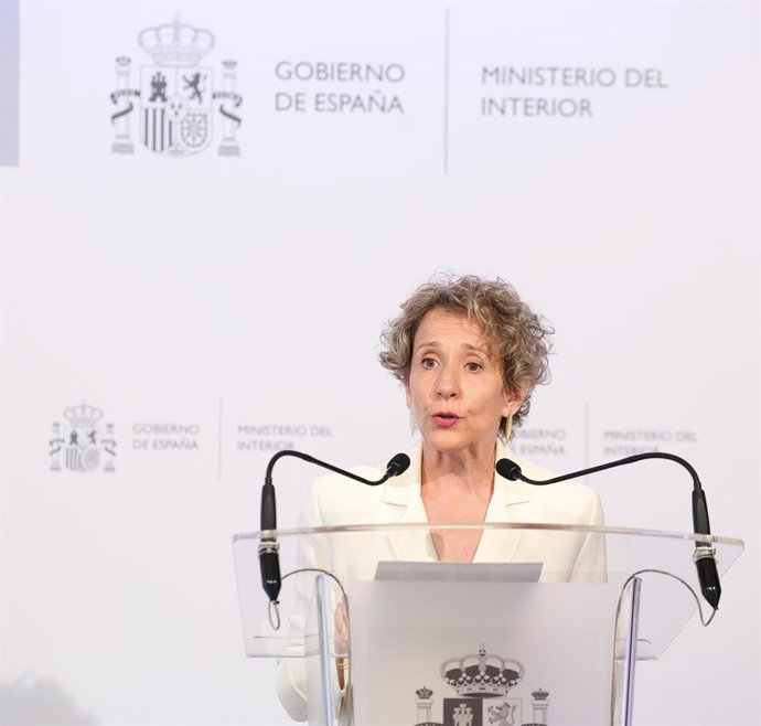 A nova Secretária de Estado de Segurança, Aina Calvo, durante sua cerimônia de posse na sede do Ministério, em 5 de junho de 2025, em Madri (Espanha). Aina Calvo, até agora Secretária de Estado para a Igualdade e a Erradicação da Violência contra a Mulher