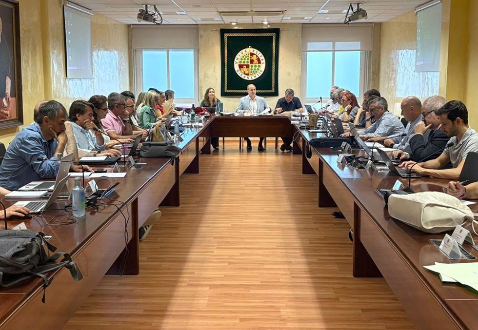 Reunión del Consejo de Gobierno de la UJA, donde el rector ha informado del informe de Accua.