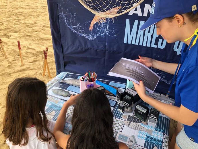 Stand de la campaña  'Andalucía, Mares que saben'.