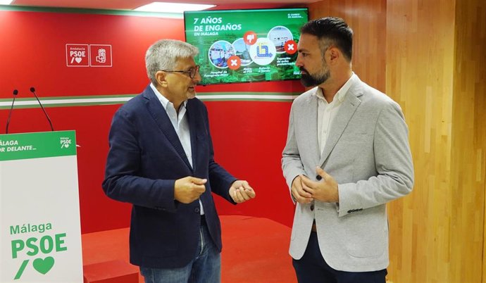 El secretario general de los socialistas malagueños, Josele Aguilar, y el coordinador de Málaga Metropolitana en la ejecutiva provincial, Mariano Ruiz.