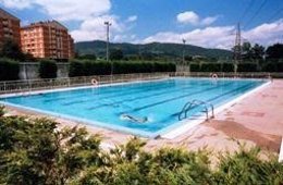 Piscina Municipal de La Monxina en Oviedo