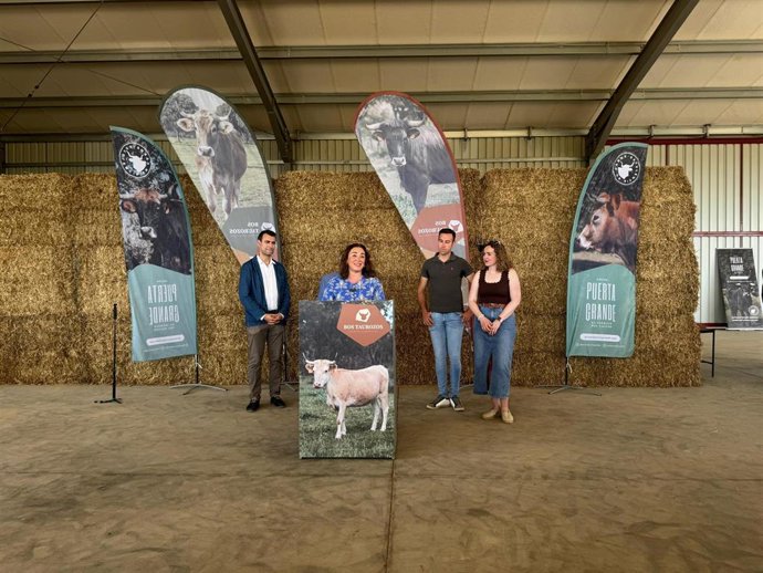 La consejera de Agricultura en el acto de inauguración del Centro de Interpretación