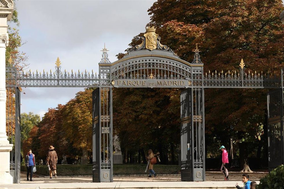 Archivo - Puerta del Retiro