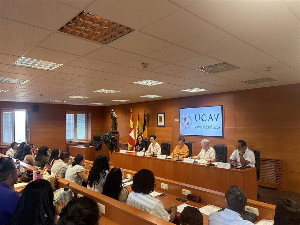 La Universidad Católica de Ávila recibe a estudiantes de varios países en su XXVI Curso de Español para Extranjeros.
