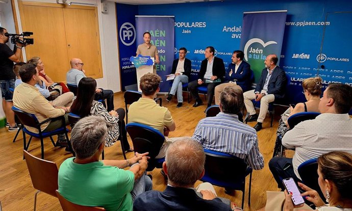 Celebración del I Foro Movilidad, Vivienda y Futuro en Jaén.